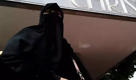 سبزه زرق و برق دار 18yo بمکد دیک بزرگ سایتسکسی خارجی و موی چتری در طبیعت