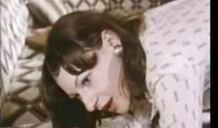 دختر می شود به طور سایت فیلمهای سکسی خارجی کامل لباس